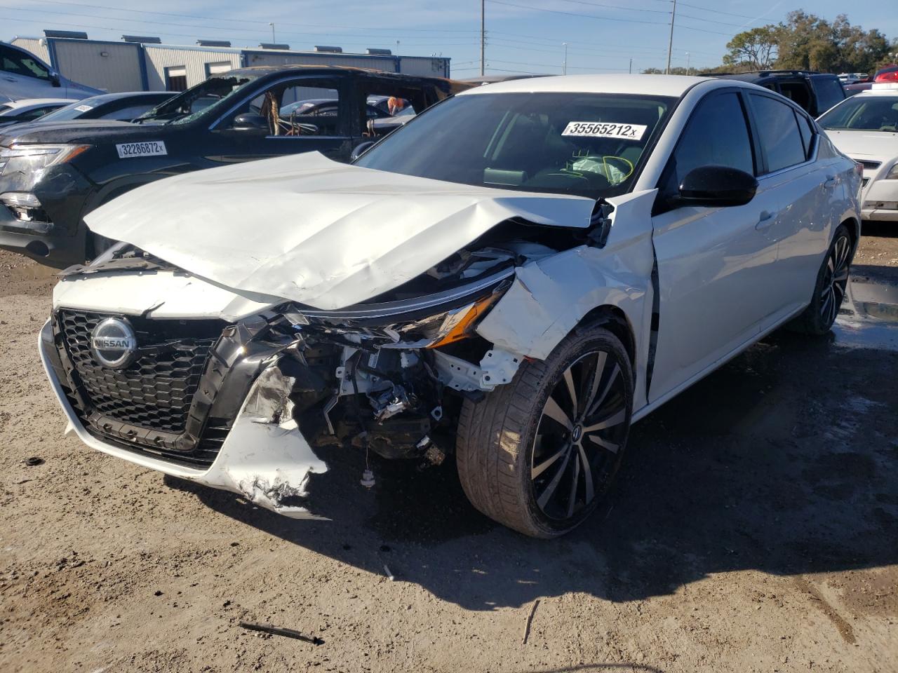 Photo 2 from auction – 2019 NISSAN ALTIMA SR with VIN 1N4BL4CVXKC151076