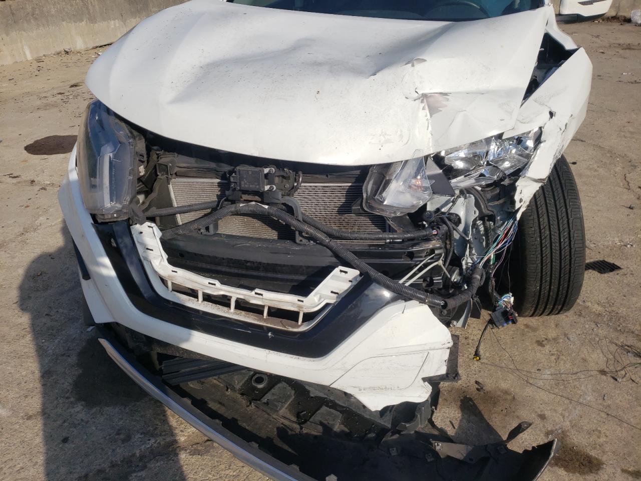 Photo 9 from auction – 2018 NISSAN ROGUE S with VIN KNMAT2MT5JP522806