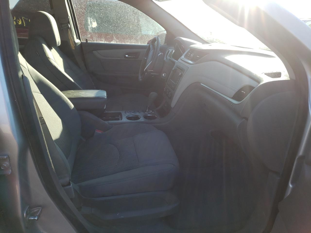 Photo 5 from auction – 2014 CHEVROLET TRAVERSE L with VIN 1GNKRFKD2EJ233260