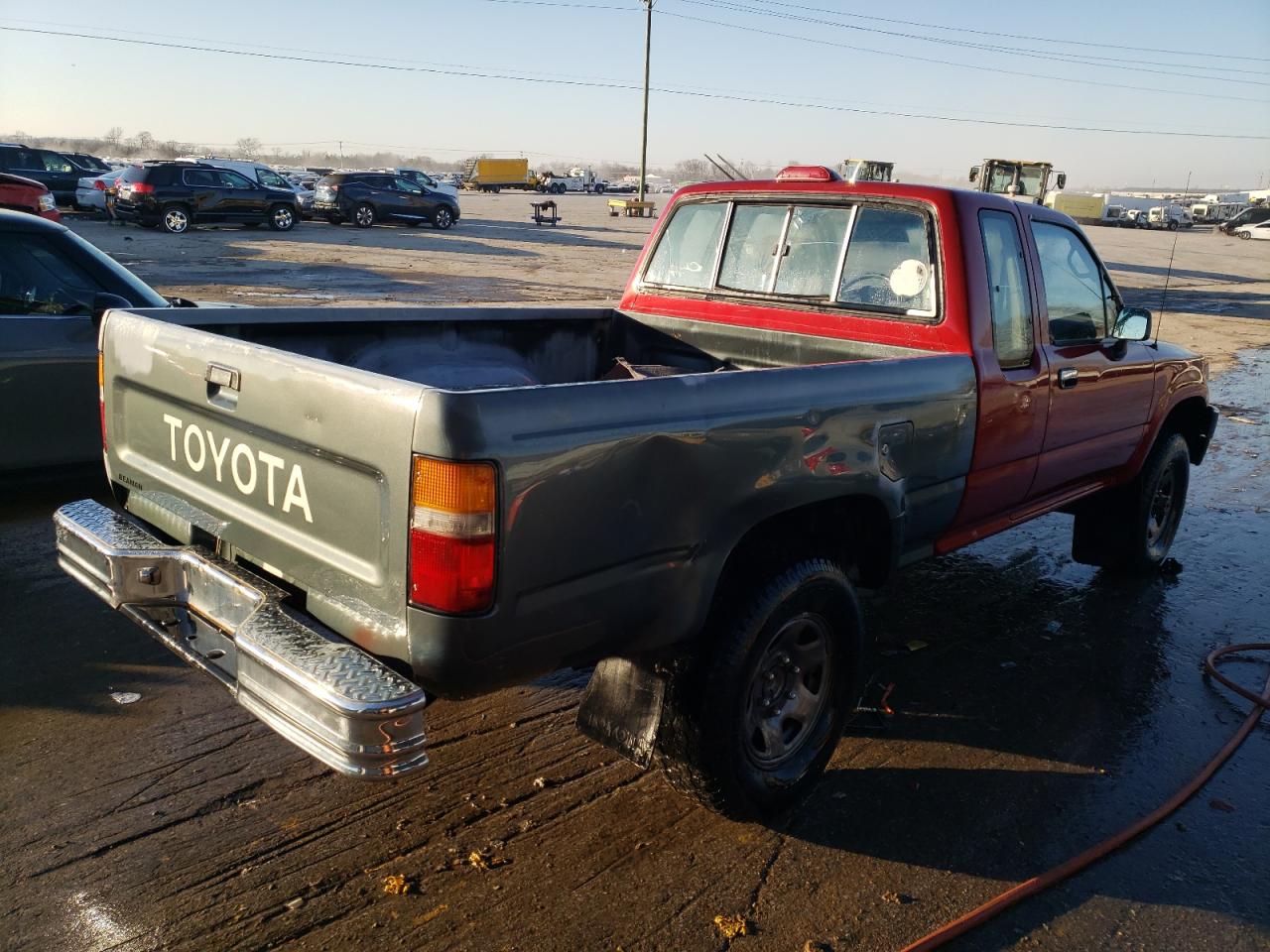 Photo 4 from auction – 1994 TOYOTA PICKUP 1/2 with VIN 4TARN13P8RZ284313