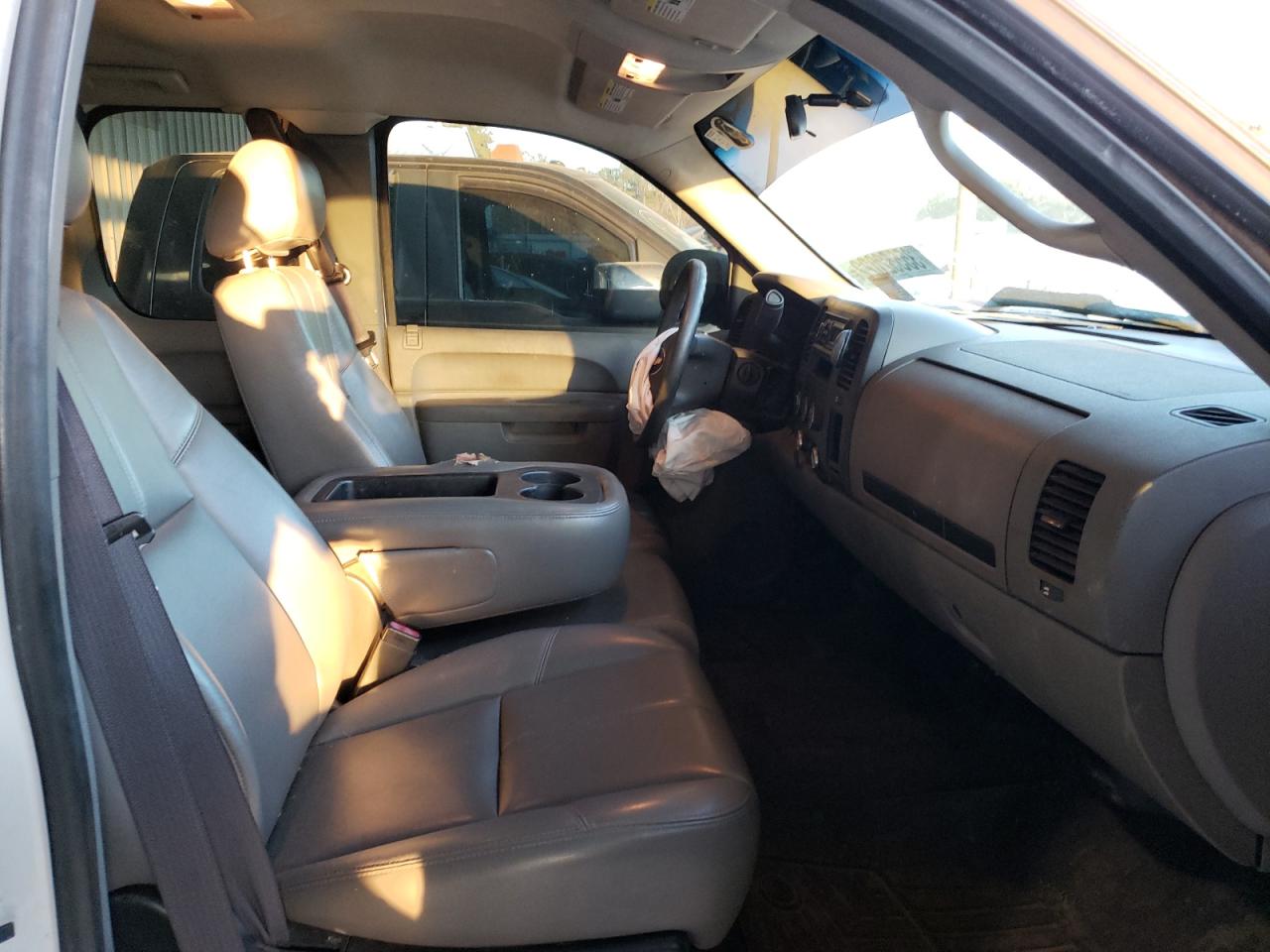 Photo 5 from auction – 2012 CHEVROLET SILVERADO with VIN 1GCRCPE02CZ275594