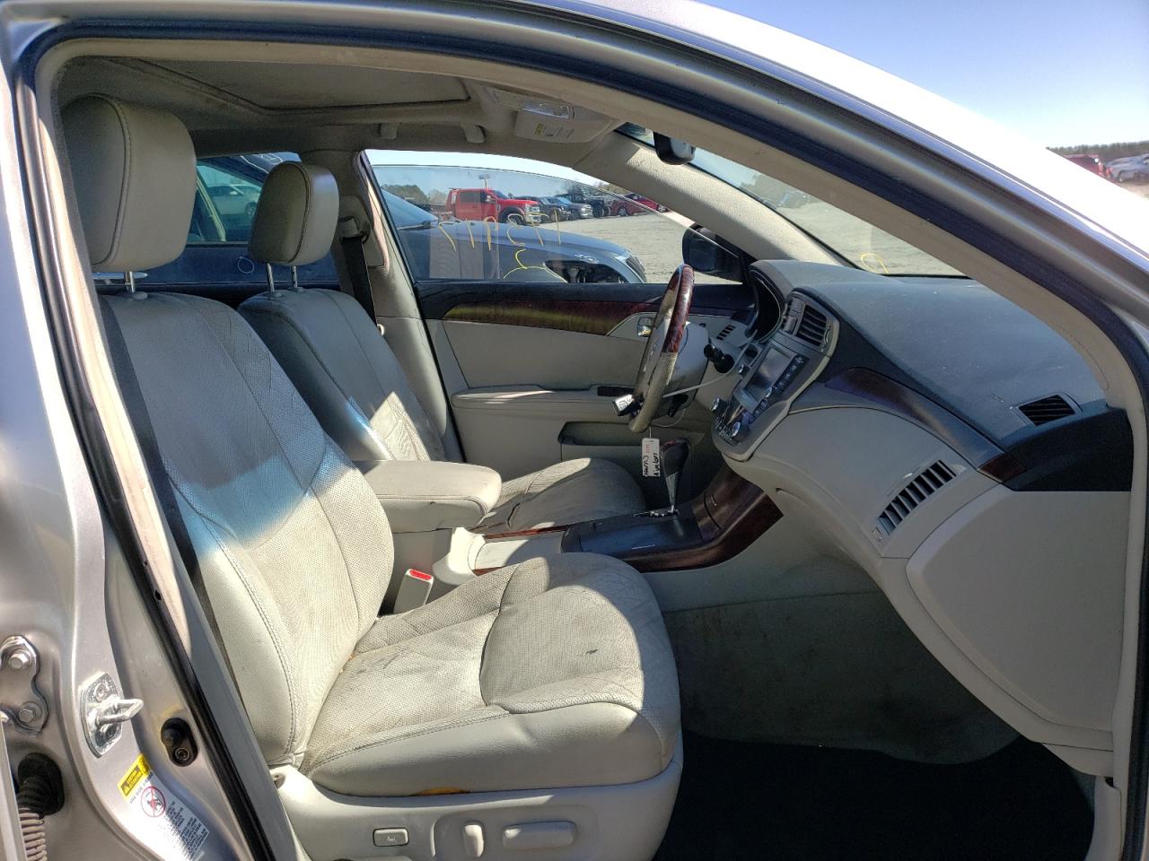 Photo 5 from auction – 2011 TOYOTA AVALON BAS with VIN 4T1BK3DB9BU427720