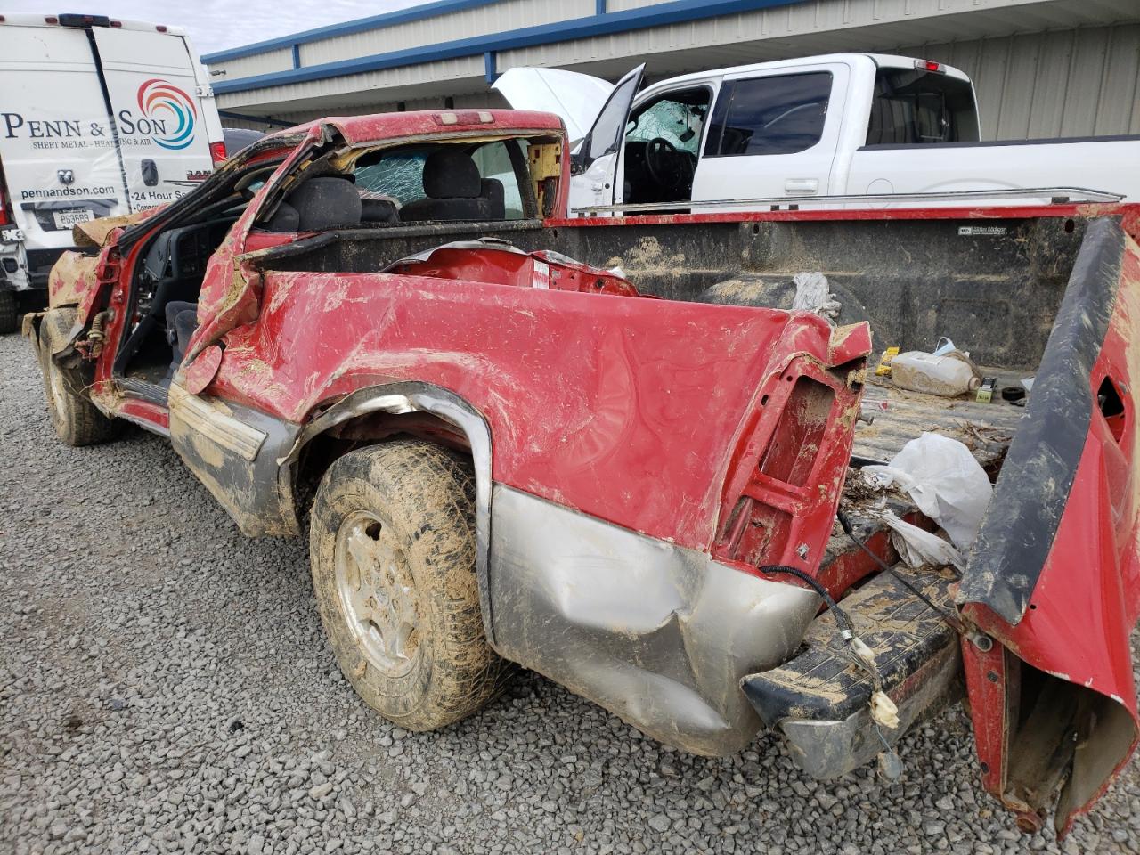 Photo 10 from auction – 2001 CHEVROLET SILVERADO with VIN 1GCEC14T61Z269611