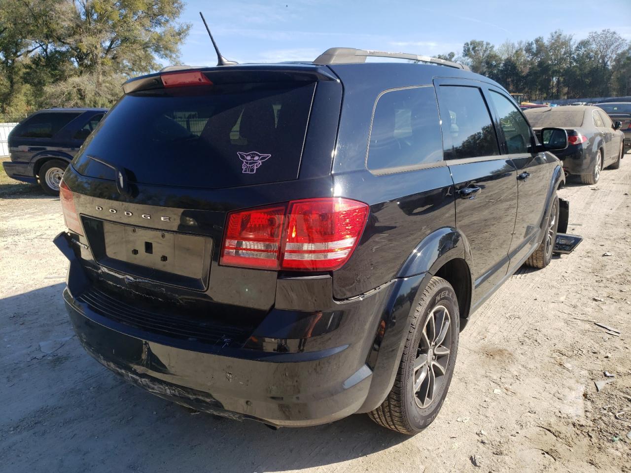 Photo 4 from auction – 2017 DODGE JOURNEY SE with VIN 3C4PDCABXHT573376