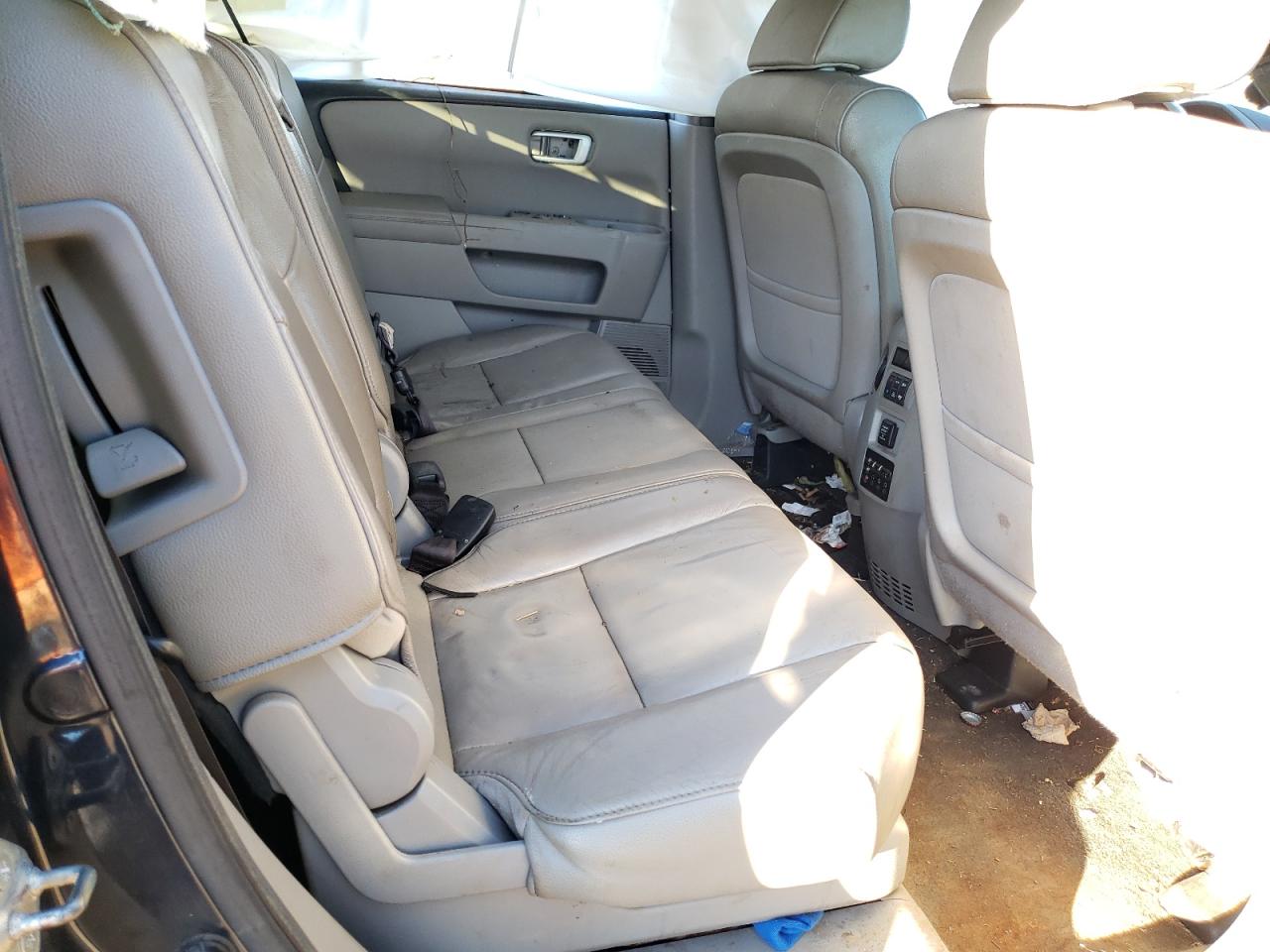 Photo 6 from auction – 2012 HONDA PILOT EXL with VIN 5FNYF3H66CB020240