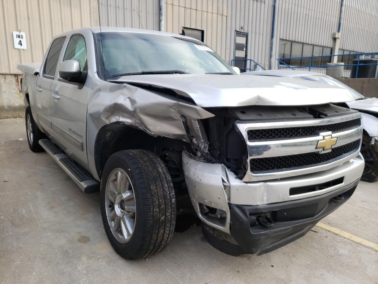 Zdjęcie 1 z aukcji – 2011 CHEVROLET SILVERADO z VIN 3GCPKTE38BG212768