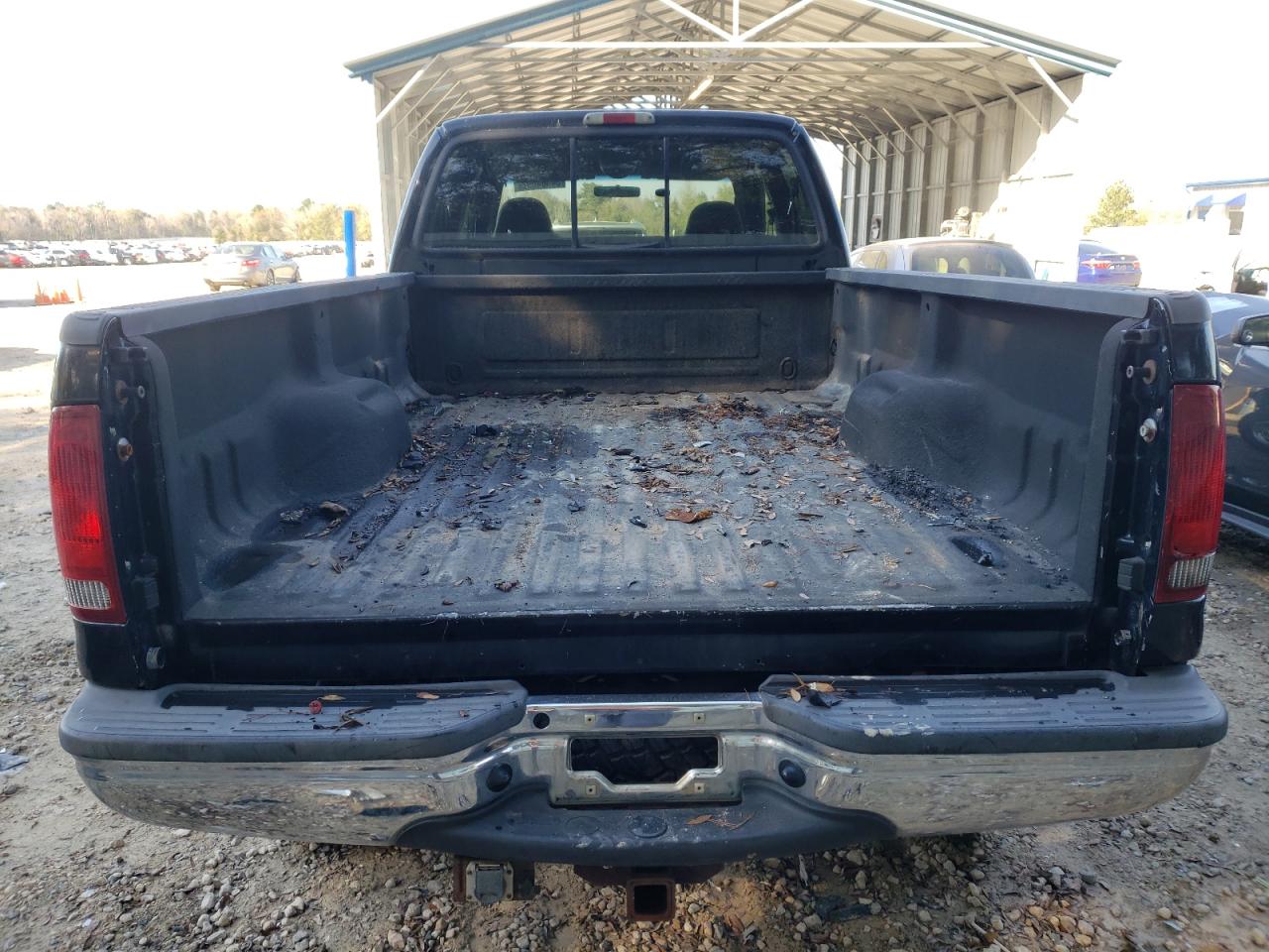 Photo 9 from auction – 2002 FORD F350 SRW S with VIN 1FTSW31F12EC23200