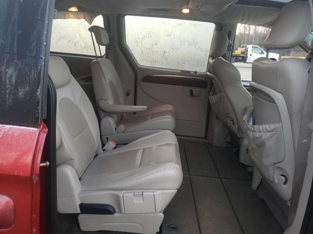 Photo 6 from auction – 2006 CHRYSLER TOWN AND C with VIN 2A4GP64L96R858710