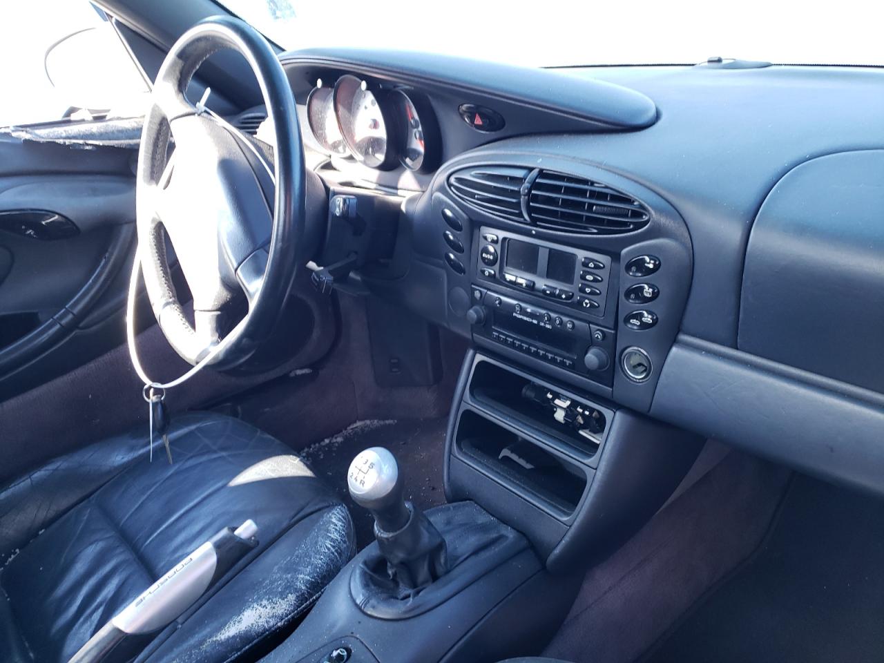 Photo 9 from auction – 1999 PORSCHE BOXSTER with VIN WP0CA2984XU631982