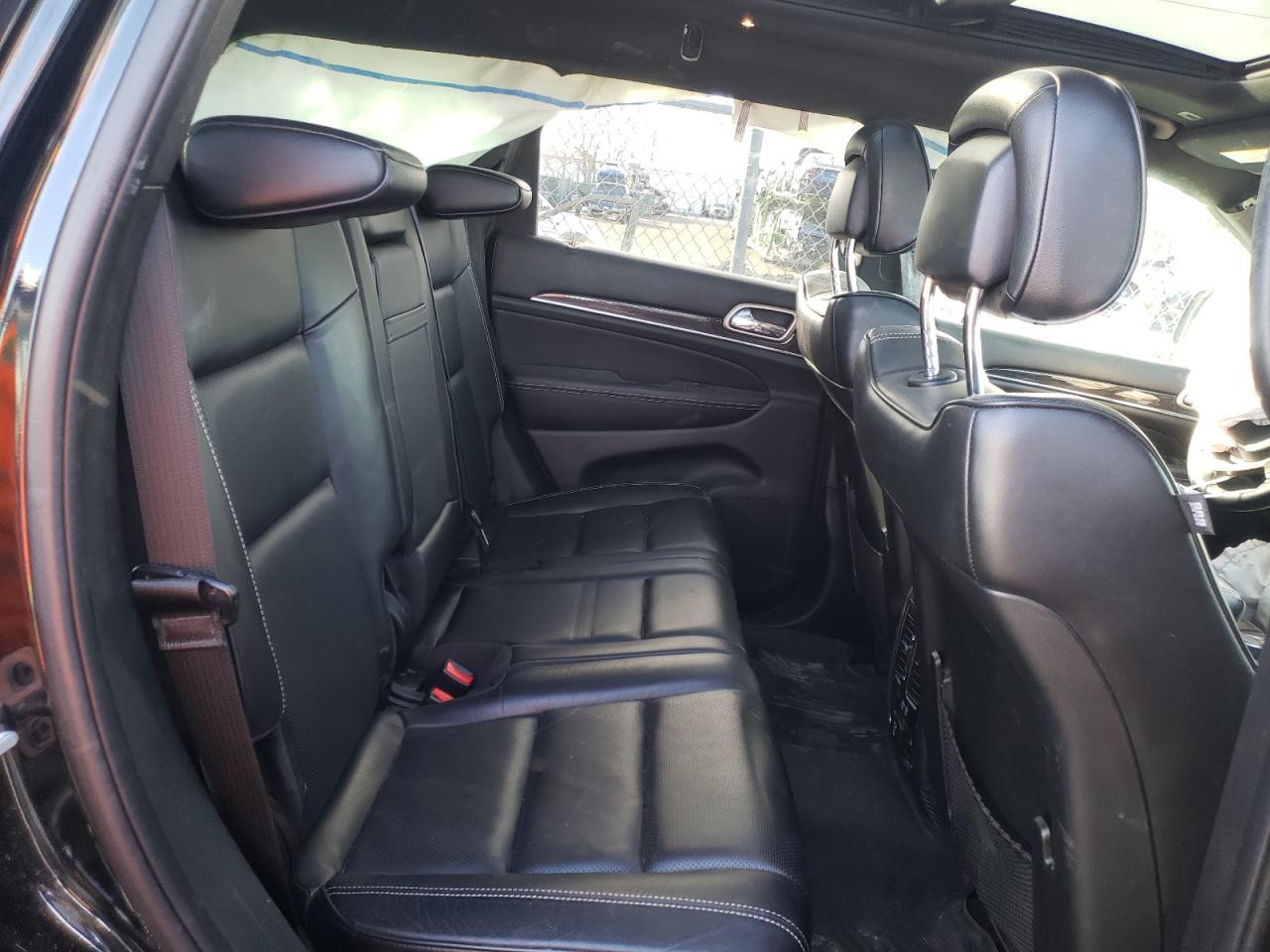 Photo 6 from auction – 2017 JEEP GRAND CHER with VIN 1C4RJFCG6HC773114