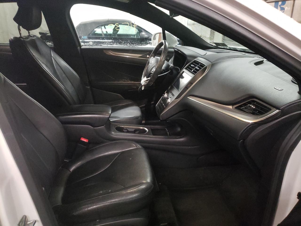 Photo 5 from auction – 2015 LINCOLN MKC with VIN 5LMCJ2A93FUJ45076