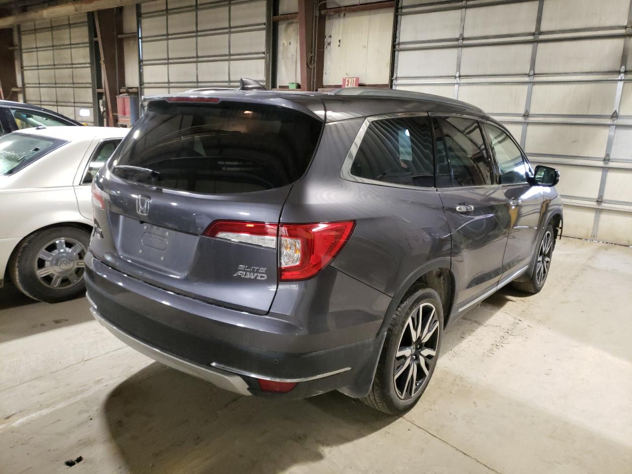 Photo 4 from auction – 2019 HONDA PILOT ELIT with VIN 5FNYF6H05KB066573