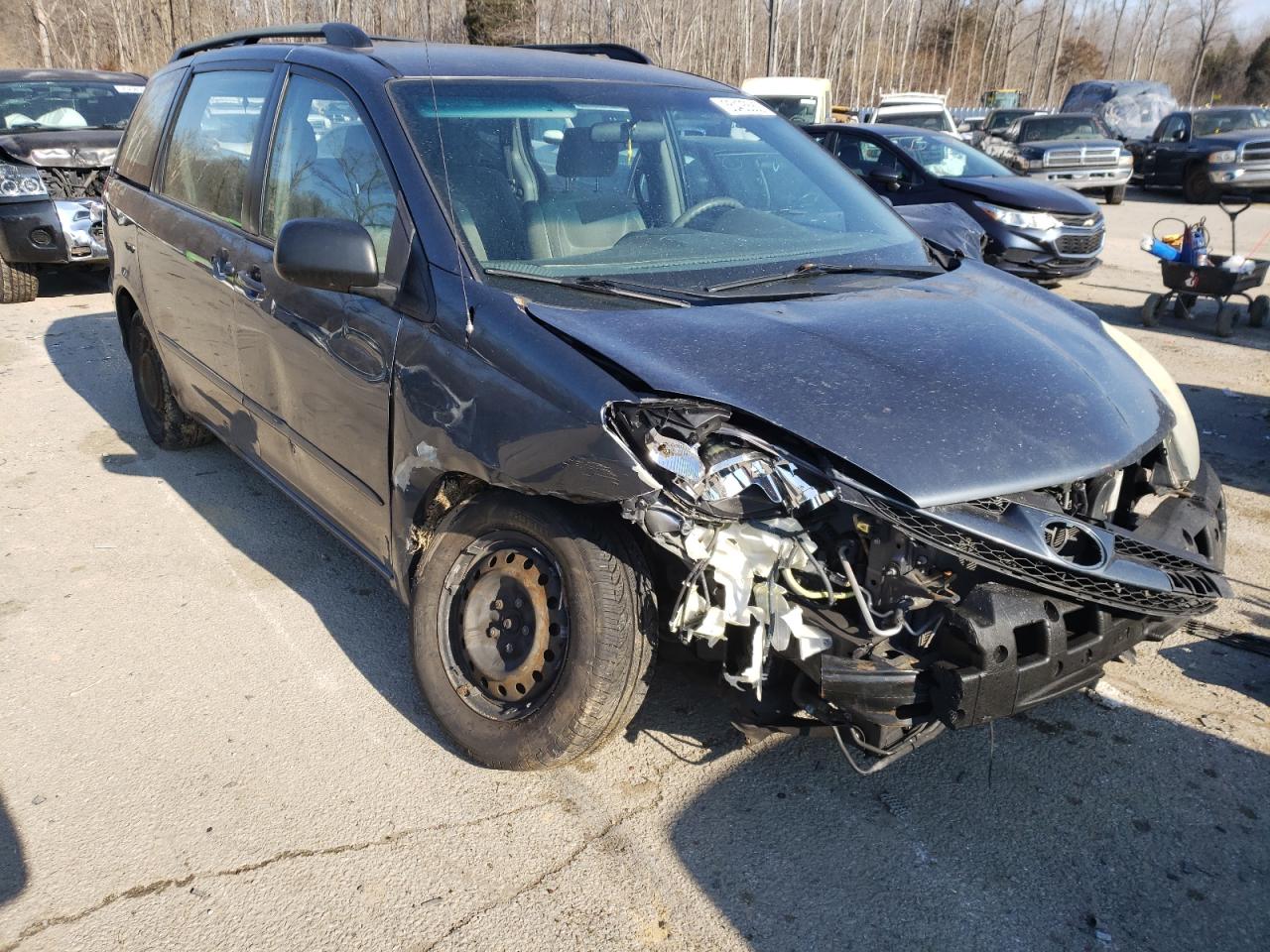 Photo 1 from auction – 2006 TOYOTA SIENNA CE with VIN 5TDZA23C56S433289