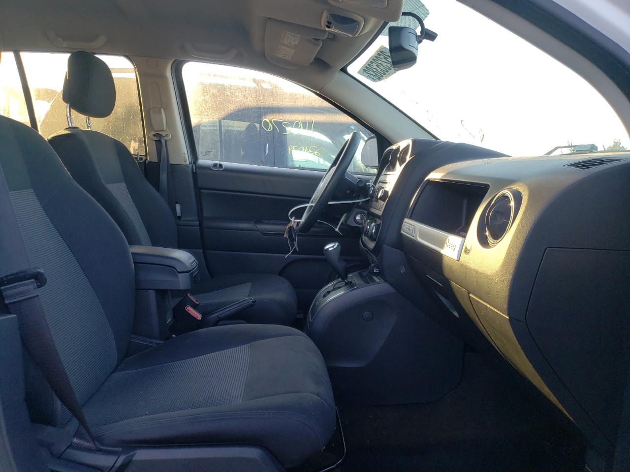Photo 5 from auction – 2016 JEEP COMPASS SP with VIN 1C4NJDBB0GD733239