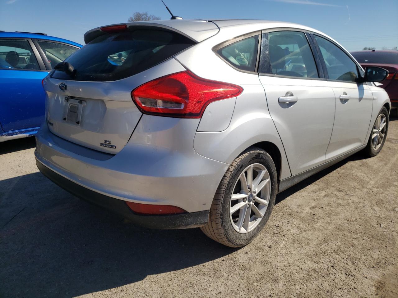 Photo 4 from auction – 2016 FORD FOCUS SE with VIN 1FADP3K29GL291402