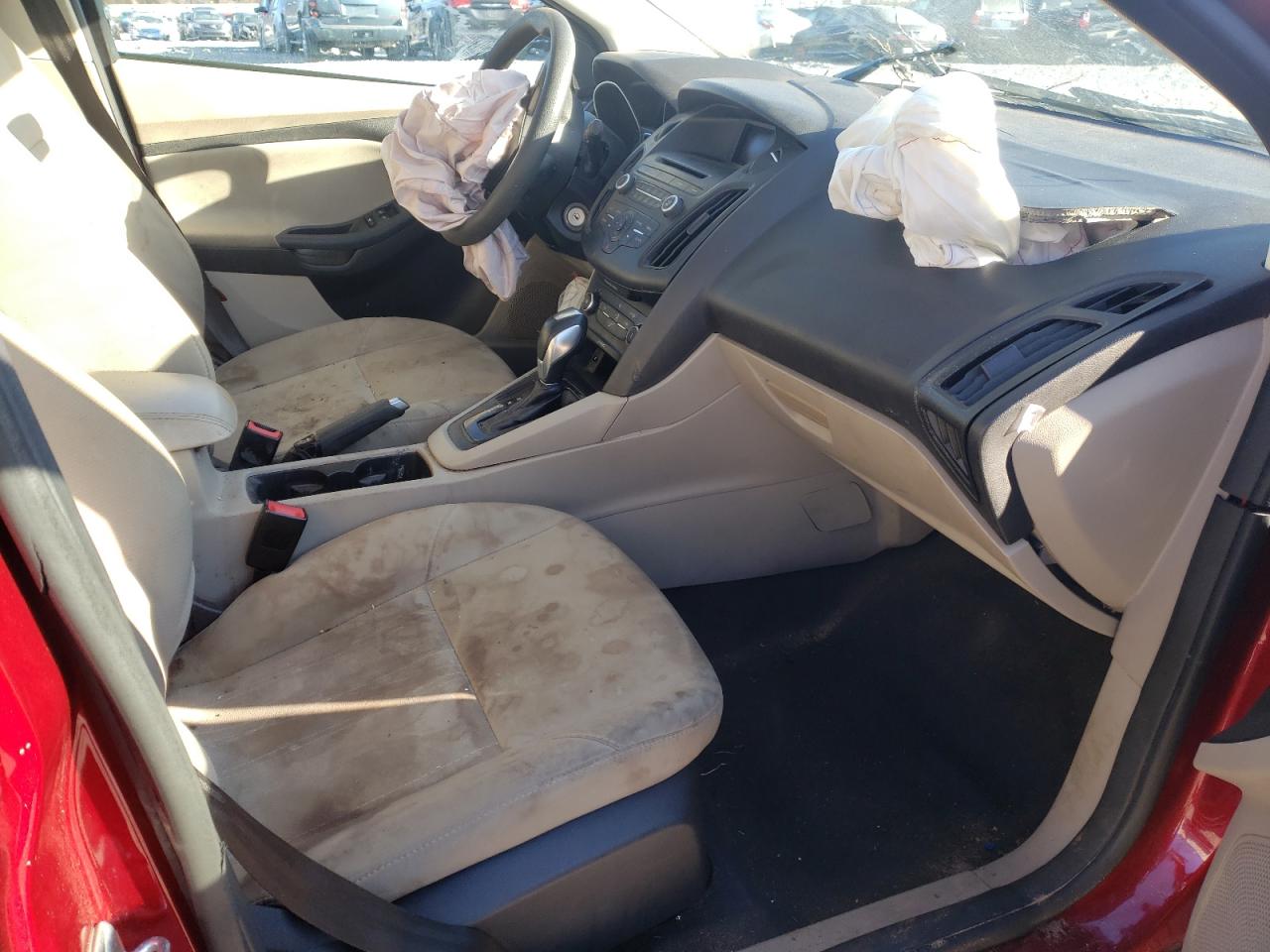 Photo 5 from auction – 2016 FORD FOCUS SE with VIN 1FADP3F22GL399757