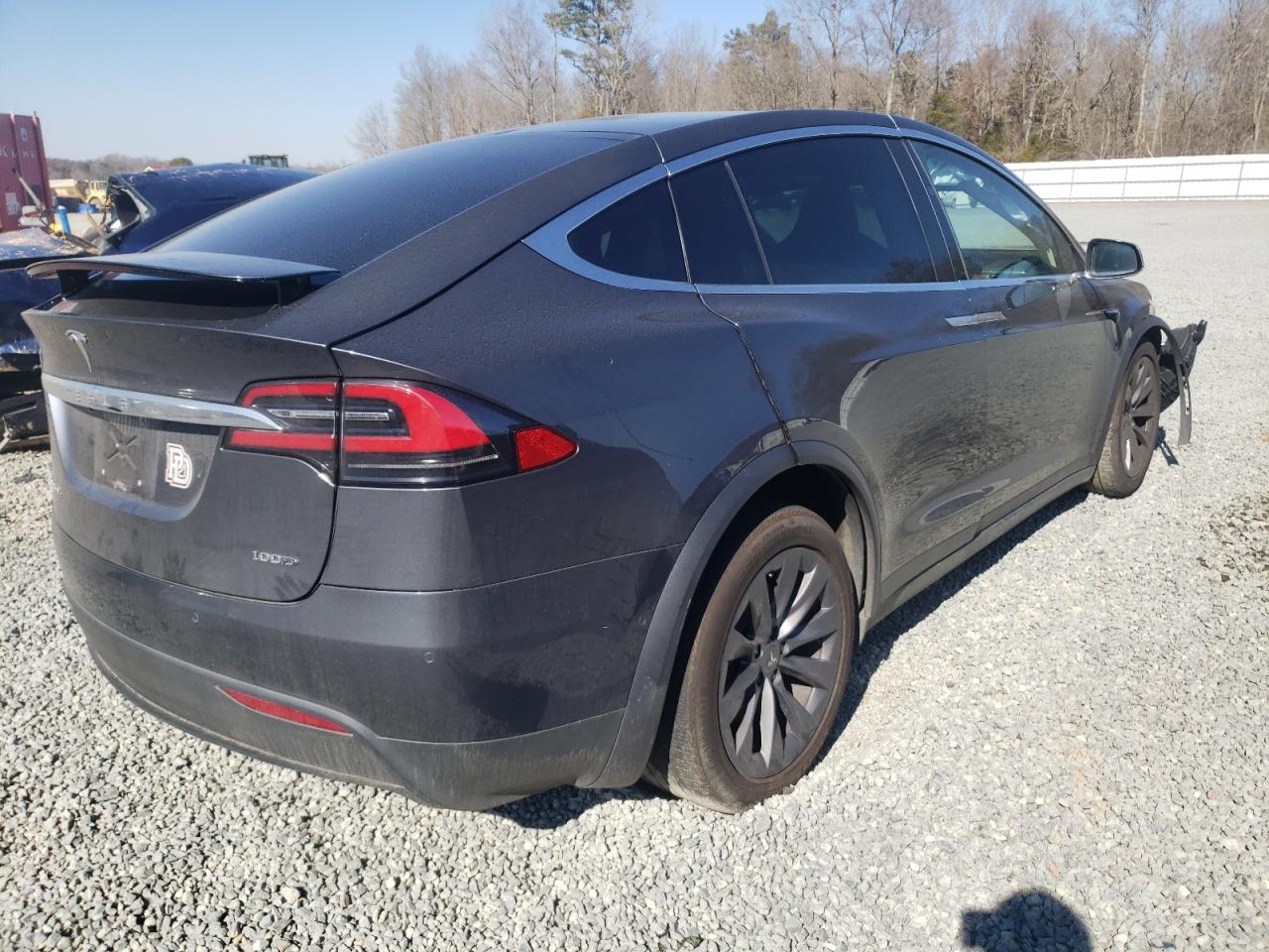 Photo 4 from auction – 2018 TESLA MODEL X with VIN 5YJXCBE26JF091418