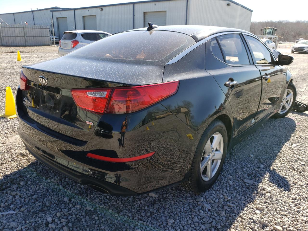 Photo 4 from auction – 2015 KIA OPTIMA LX with VIN 5XXGM4A72FG424714