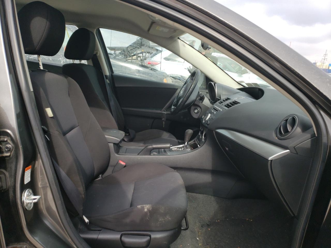 Photo 5 from auction – 2010 MAZDA 3 I with VIN JM1BL1SG9A1246802