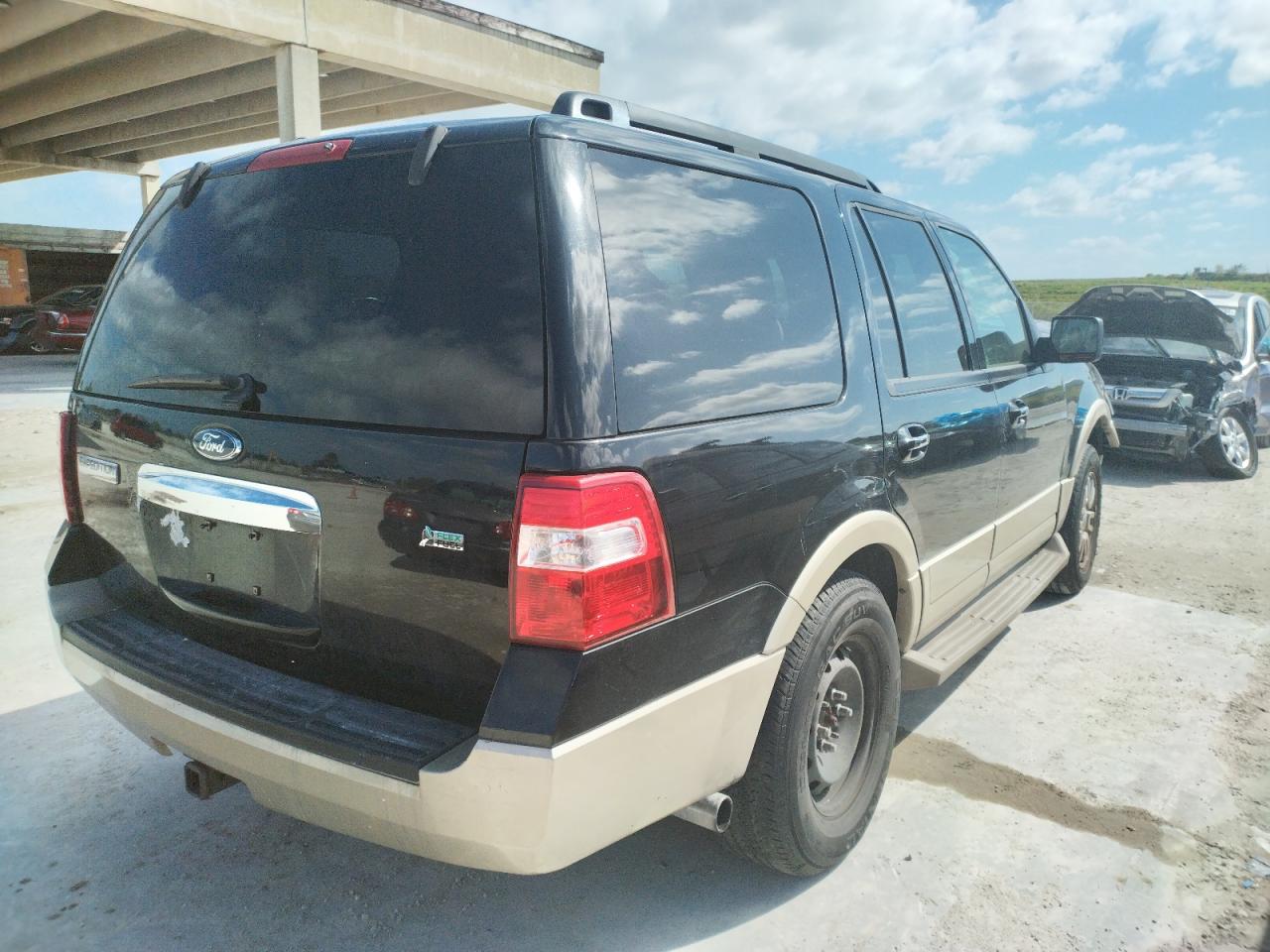Photo 4 from auction – 2009 FORD EXPEDITION with VIN 1FMFU18549EB06760