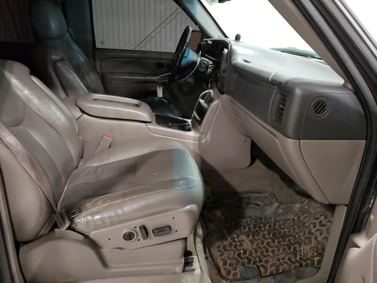 Photo 5 from auction – 2006 CHEVROLET AVALANCHE with VIN 3GNEK12Z16G192557