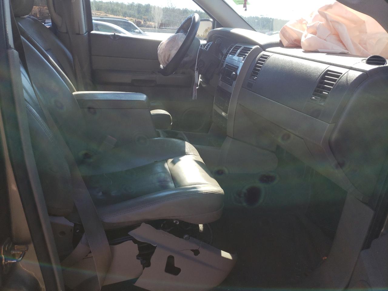 Photo 5 from auction – 2006 DODGE DURANGO LI with VIN 1D4HD58226F162425