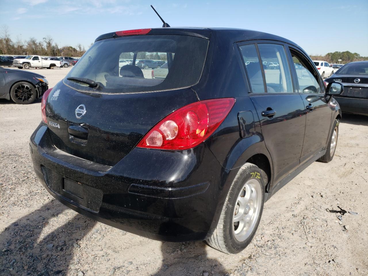Photo 4 from auction – 2007 NISSAN VERSA S with VIN 3N1BC13E77L352005
