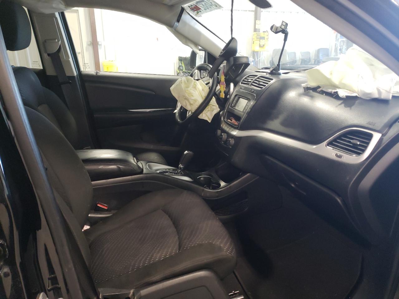 Photo 5 from auction – 2019 DODGE JOURNEY SE with VIN 3C4PDCBB1KT701624