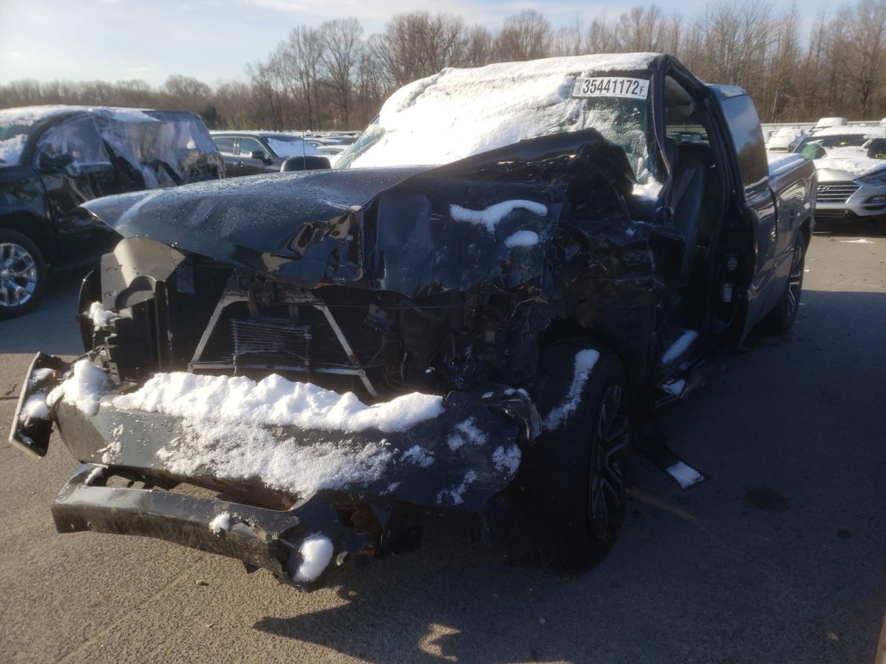 Photo 2 from auction – 2004 CHEVROLET SILVERADO with VIN 2GCEK19N141230662