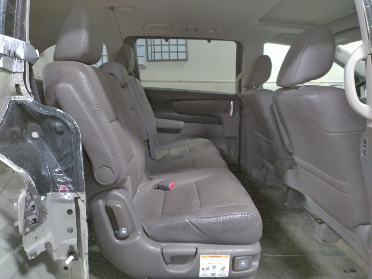Photo 6 from auction – 2015 HONDA ODYSSEY EX with VIN 5FNRL5H68FB103116