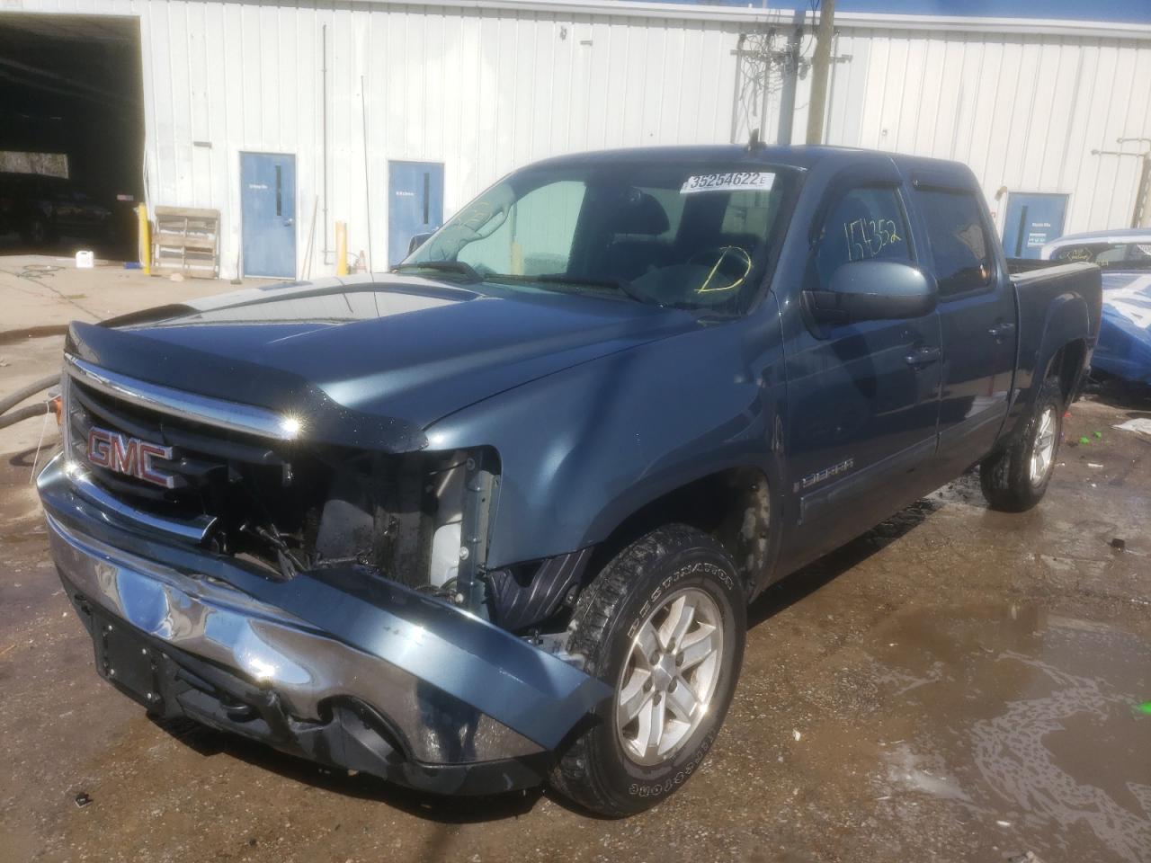 Photo 2 from auction – 2007 GMC NEW SIERRA with VIN 2GTEC13J271633640