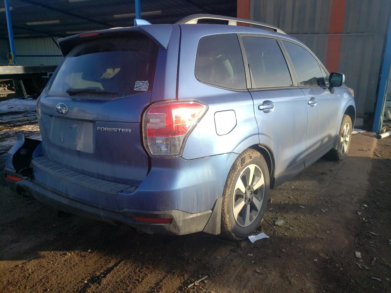 Photo 4 from auction – 2018 SUBARU FORESTER 2 with VIN JF2SJAEC4JG519321