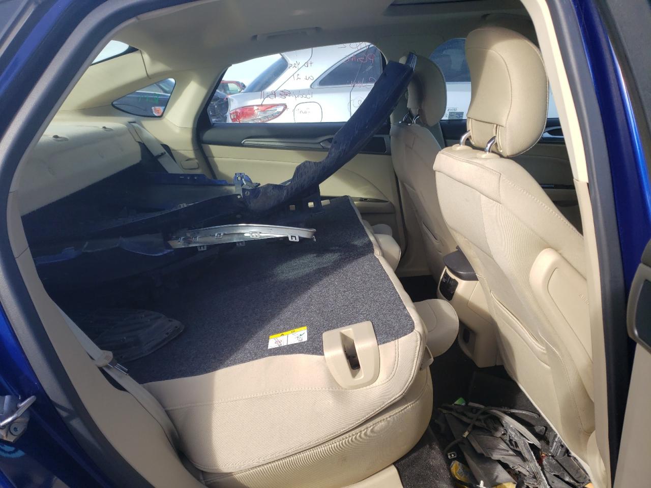 Photo 6 from auction – 2013 FORD FUSION SE with VIN 3FA6P0HR8DR303564