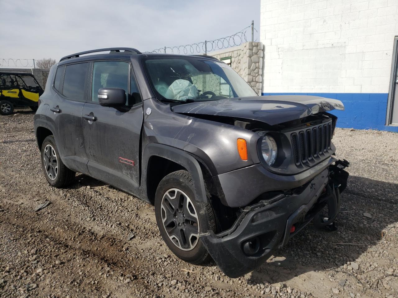 Photo 1 from auction – 2017 JEEP RENEGADE T with VIN ZACCJBCB4HPF25975