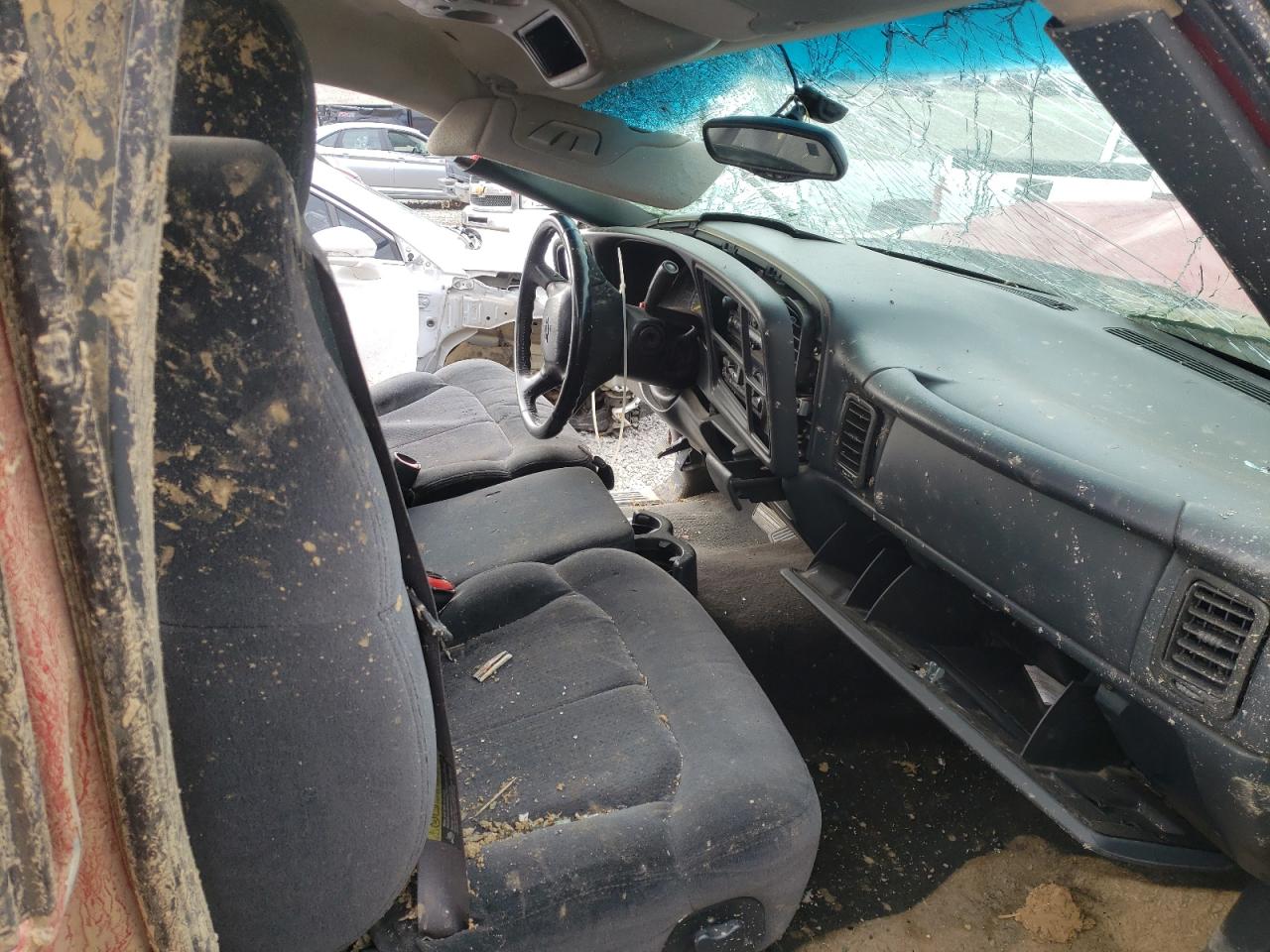 Photo 5 from auction – 2001 CHEVROLET SILVERADO with VIN 1GCEC14T61Z269611