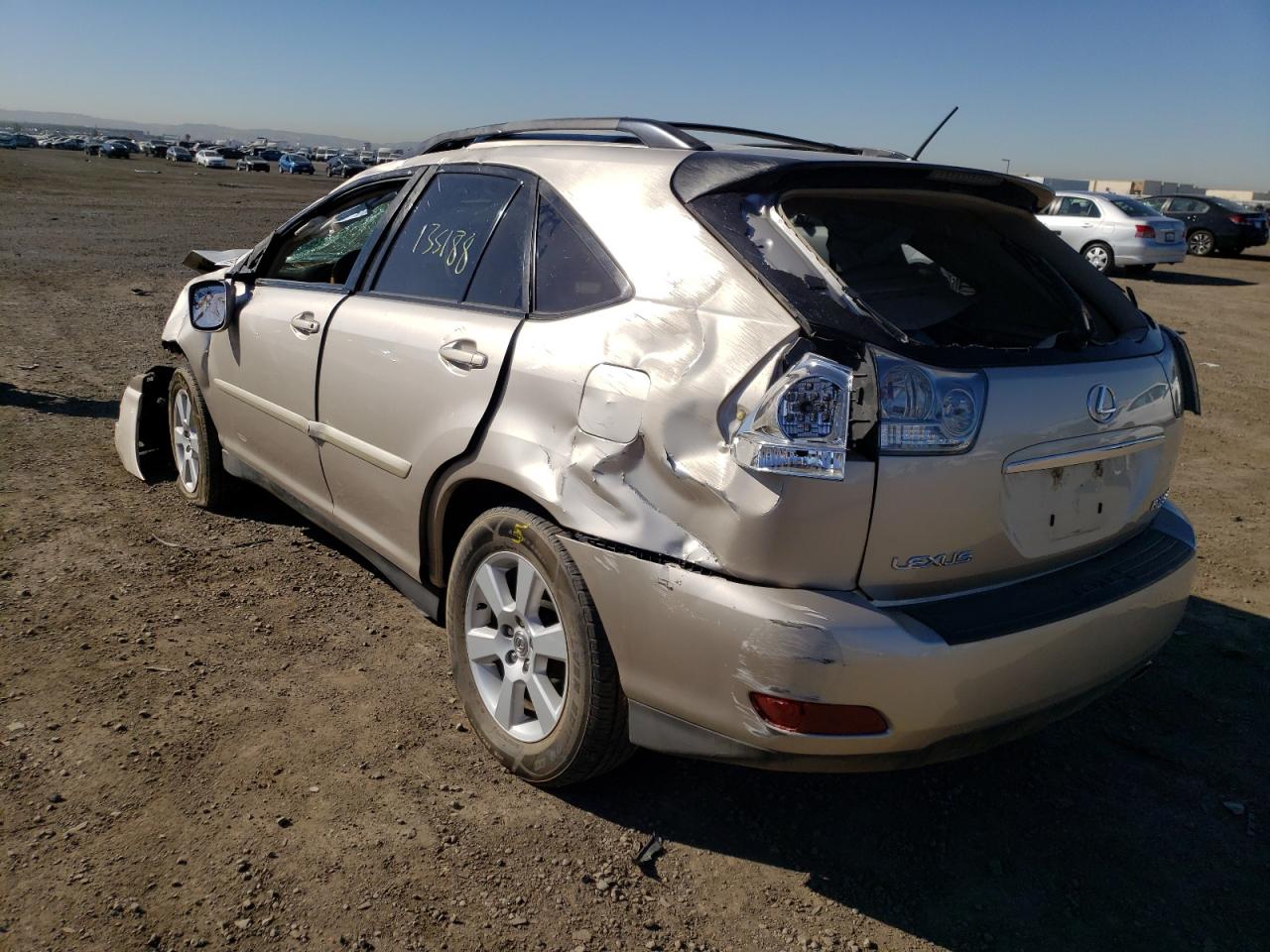 Photo 3 from auction – 2006 LEXUS RX 330 with VIN 2T2HA31U26C101926