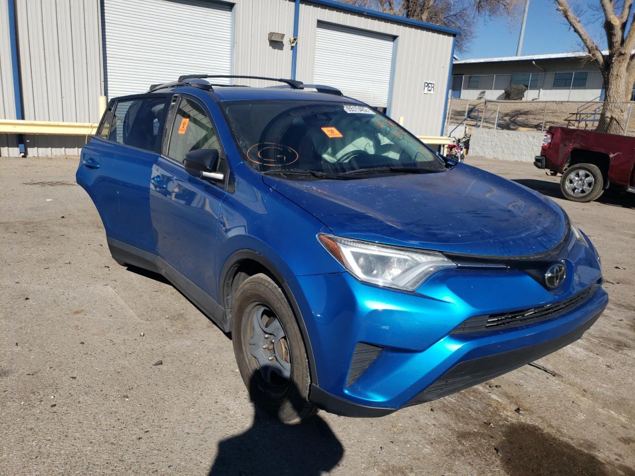 TOYOTA RAV4 LE 2017 with VIN JTMBFREV0HJ108723 - Photo from auction