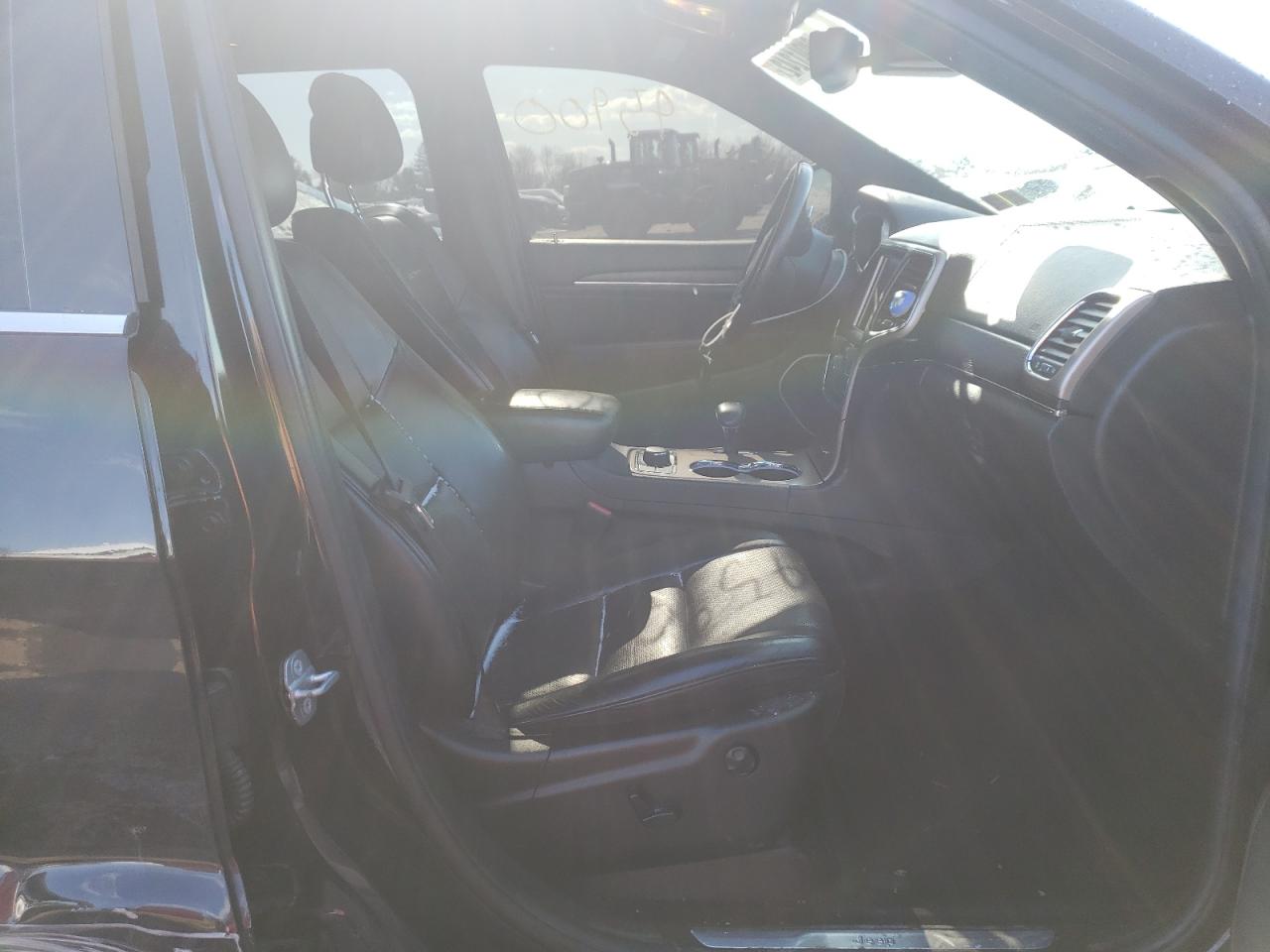 Photo 5 from auction – 2014 JEEP GRAND CHER with VIN 1C4RJFJT6EC304844