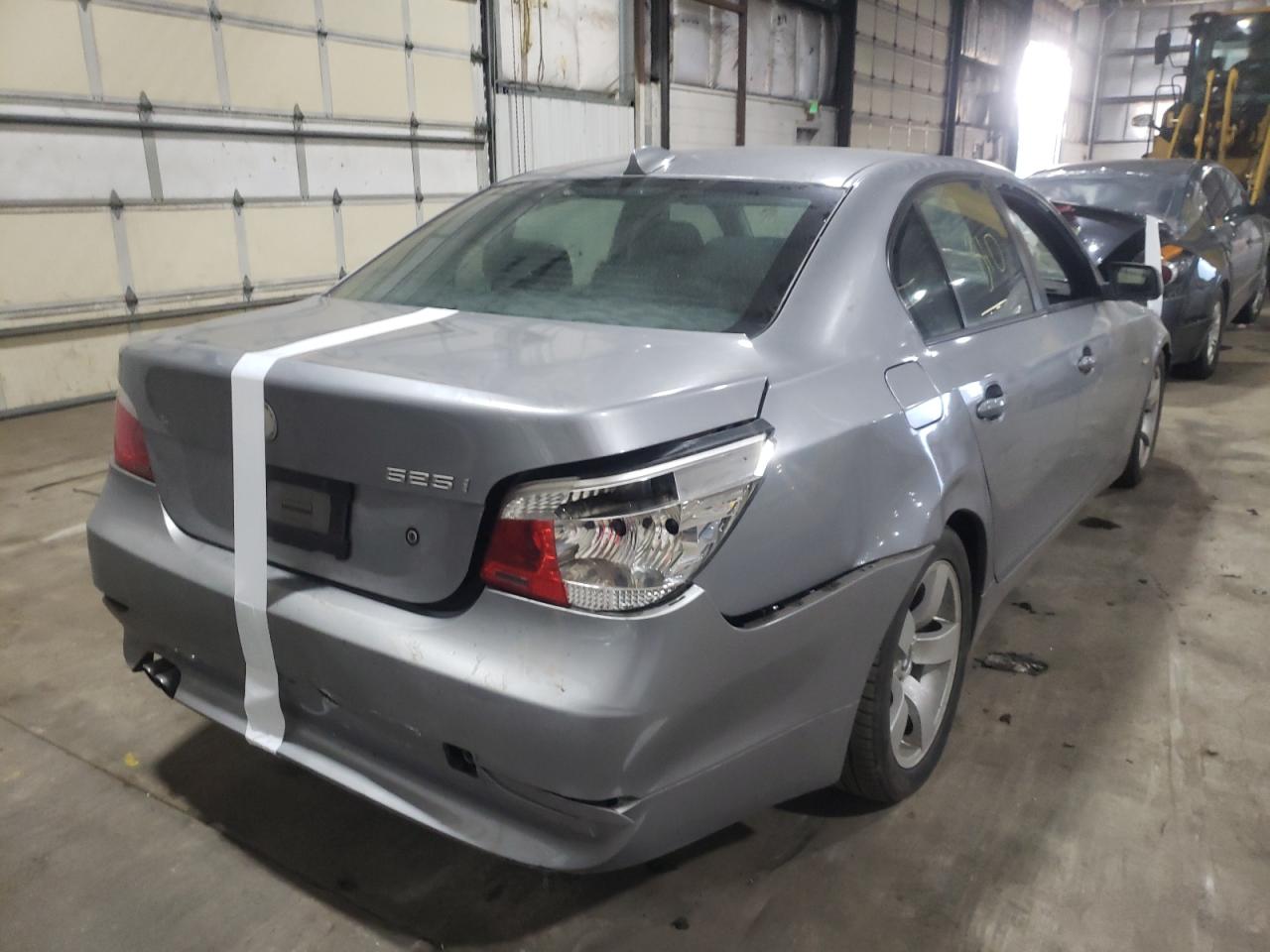 Photo 4 from auction – 2006 BMW 525 I with VIN WBANE53526CK81539