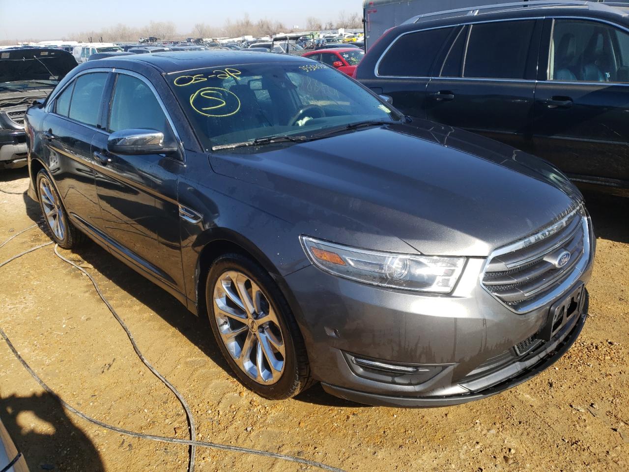 FORD TAURUS LIM 2015 with VIN 1FAHP2F80FG137551 - Photo from auction