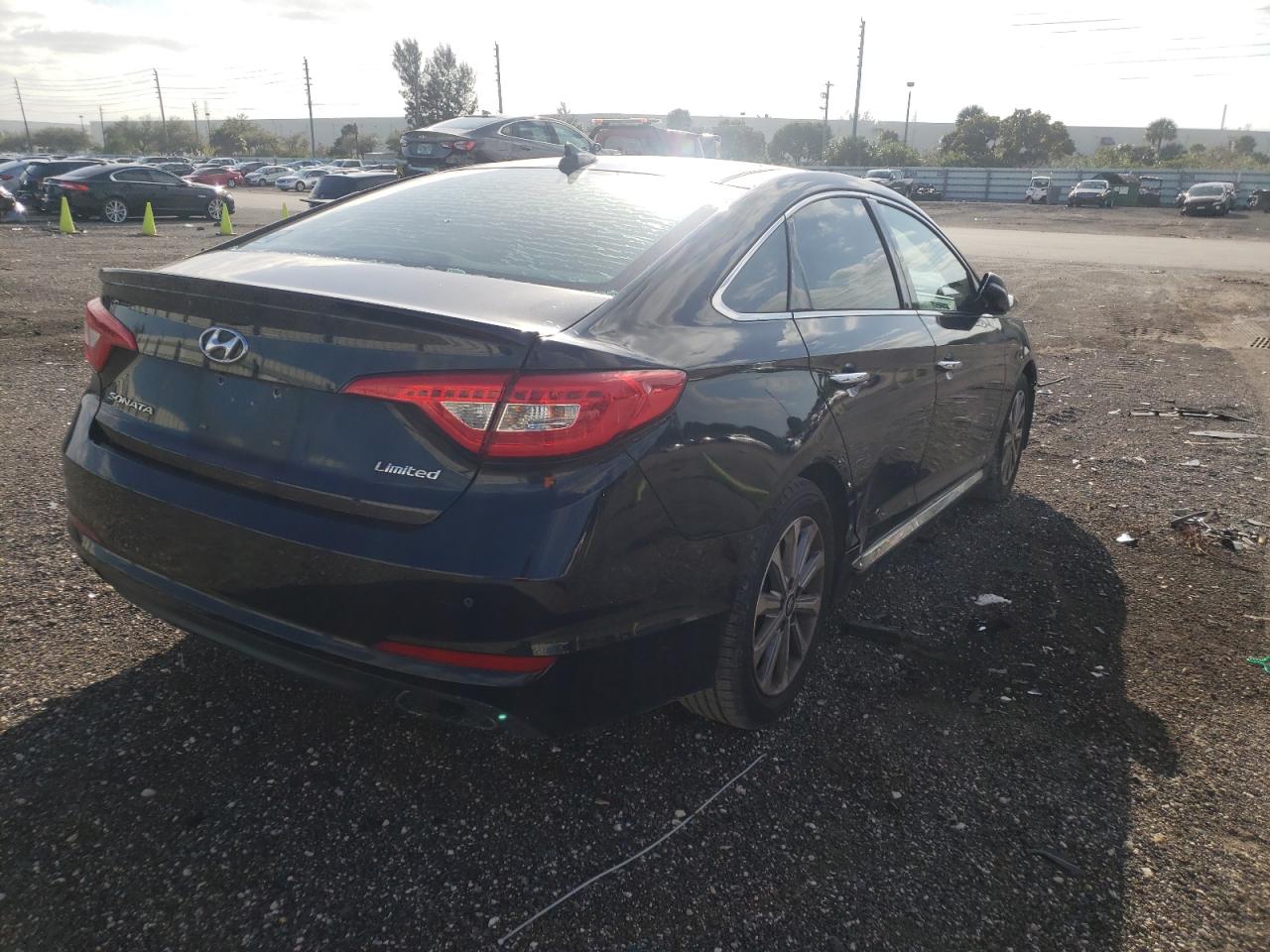 Photo 4 from auction – 2016 HYUNDAI SONATA SPO with VIN 5NPE34AF2GH288415