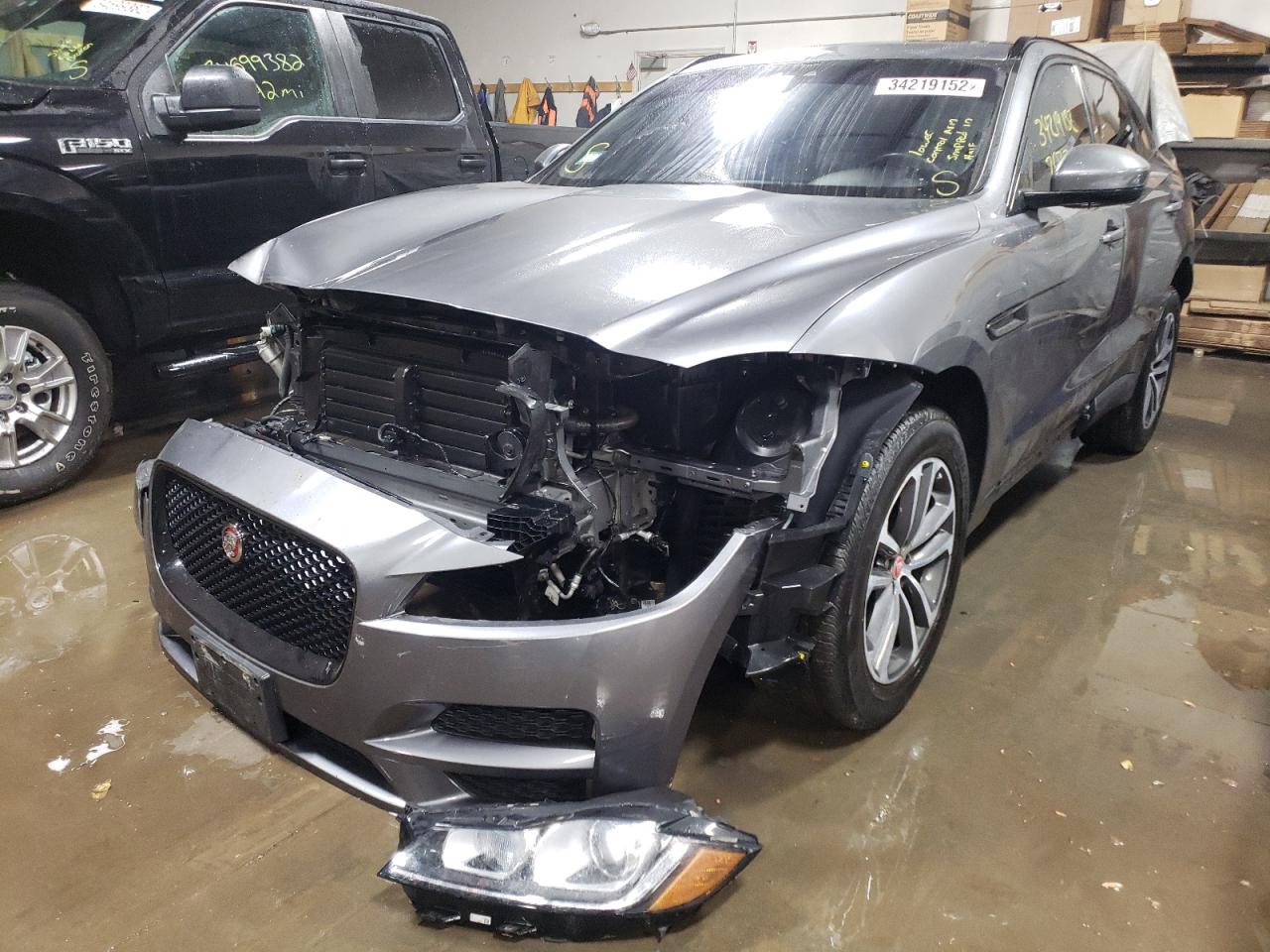 Photo 2 from auction – 2019 JAGUAR F-PACE PRE with VIN SADCJ2FX0KA395955