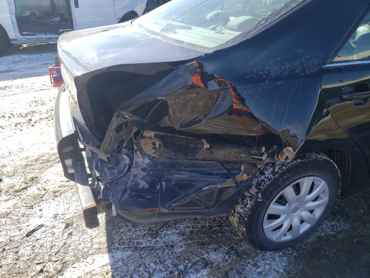 Photo 9 from auction – 2005 TOYOTA CAMRY LE with VIN 4T1BE32K45U628214