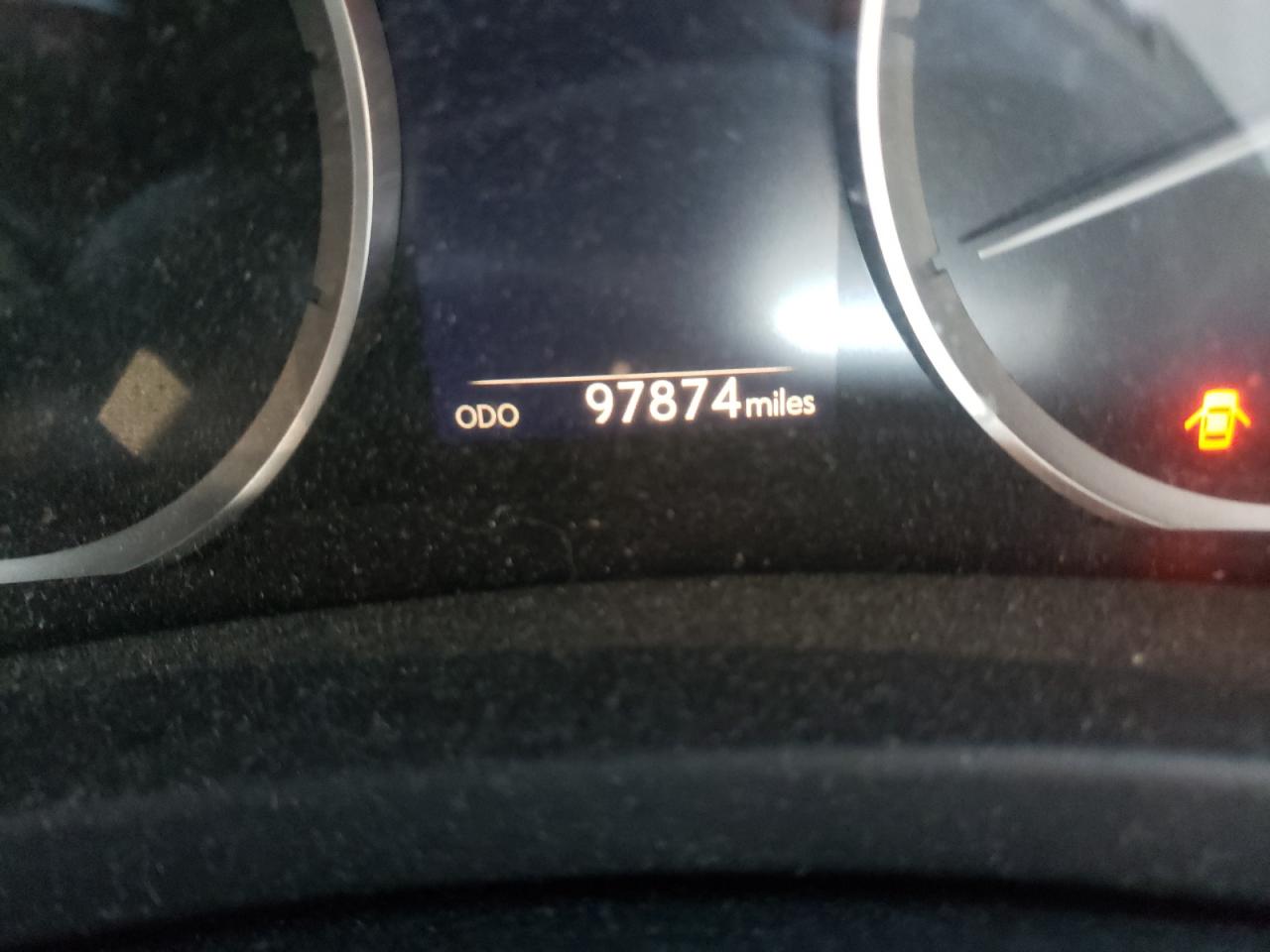 Photo 8 from auction – 2014 LEXUS IS 250 with VIN JTHBF1D2XE5031371