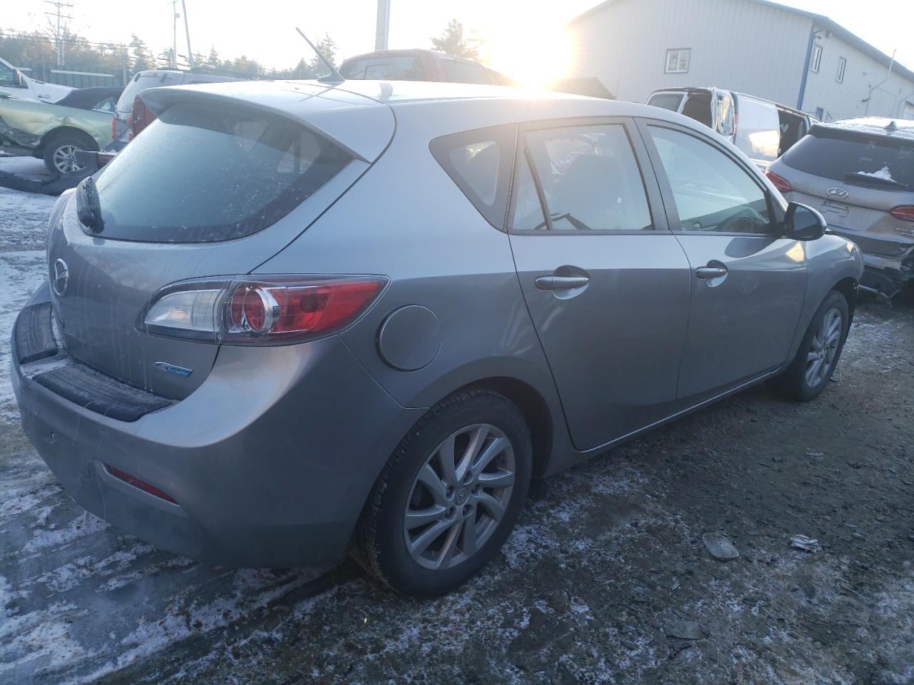 Photo 4 from auction – 2012 MAZDA 3 I with VIN JM1BL1L88C1567174