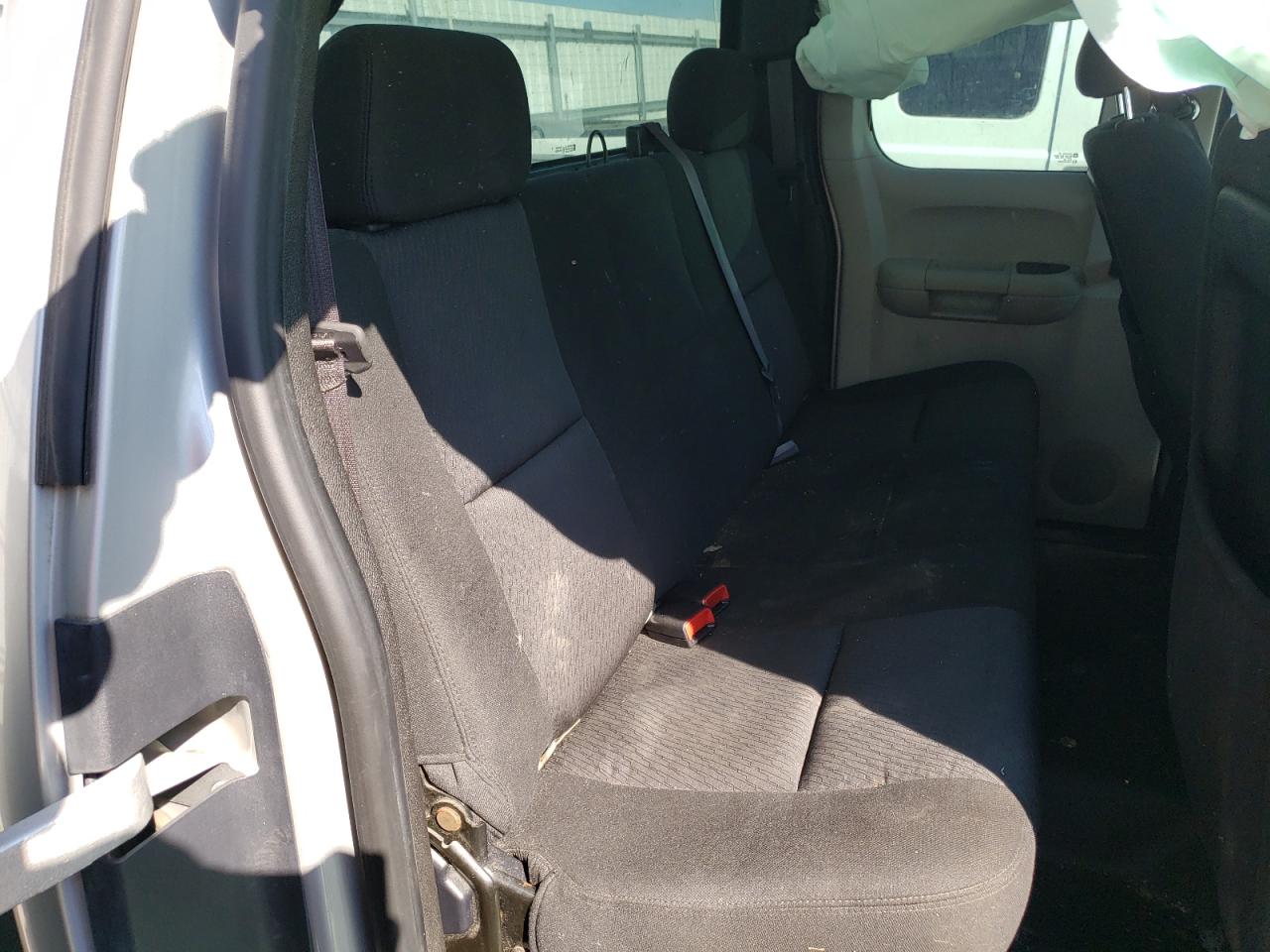 Photo 6 from auction – 2011 CHEVROLET SILVERADO with VIN 1GCRKPE34BZ428410