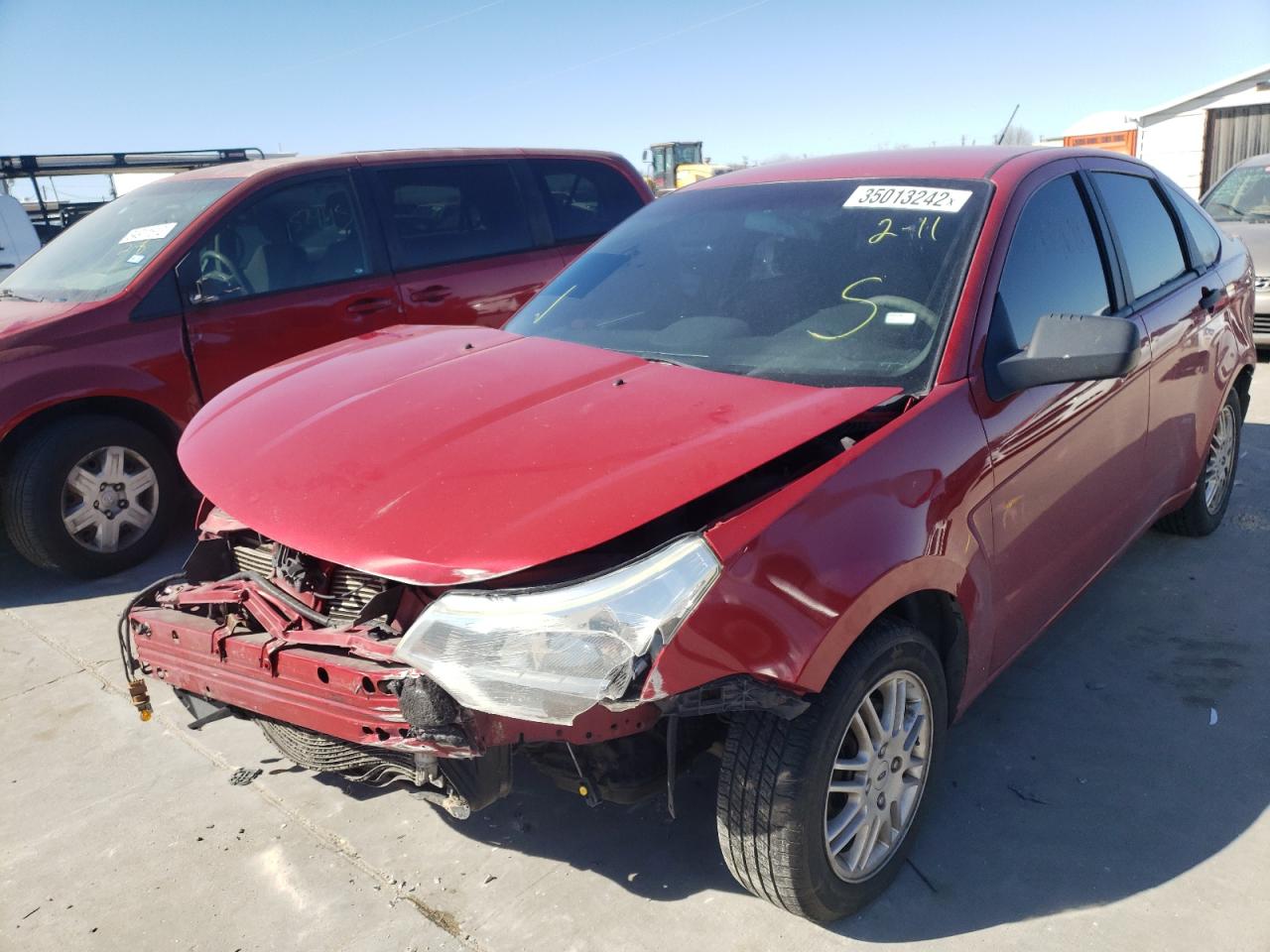 Photo 2 from auction – 2011 FORD FOCUS SE with VIN 1FAHP3FN8BW102364