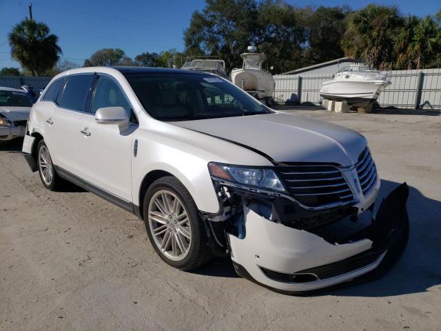 LINCOLN MKT 2017 with VIN 2LMHJ5AT8HBL00885 - Photo from auction
