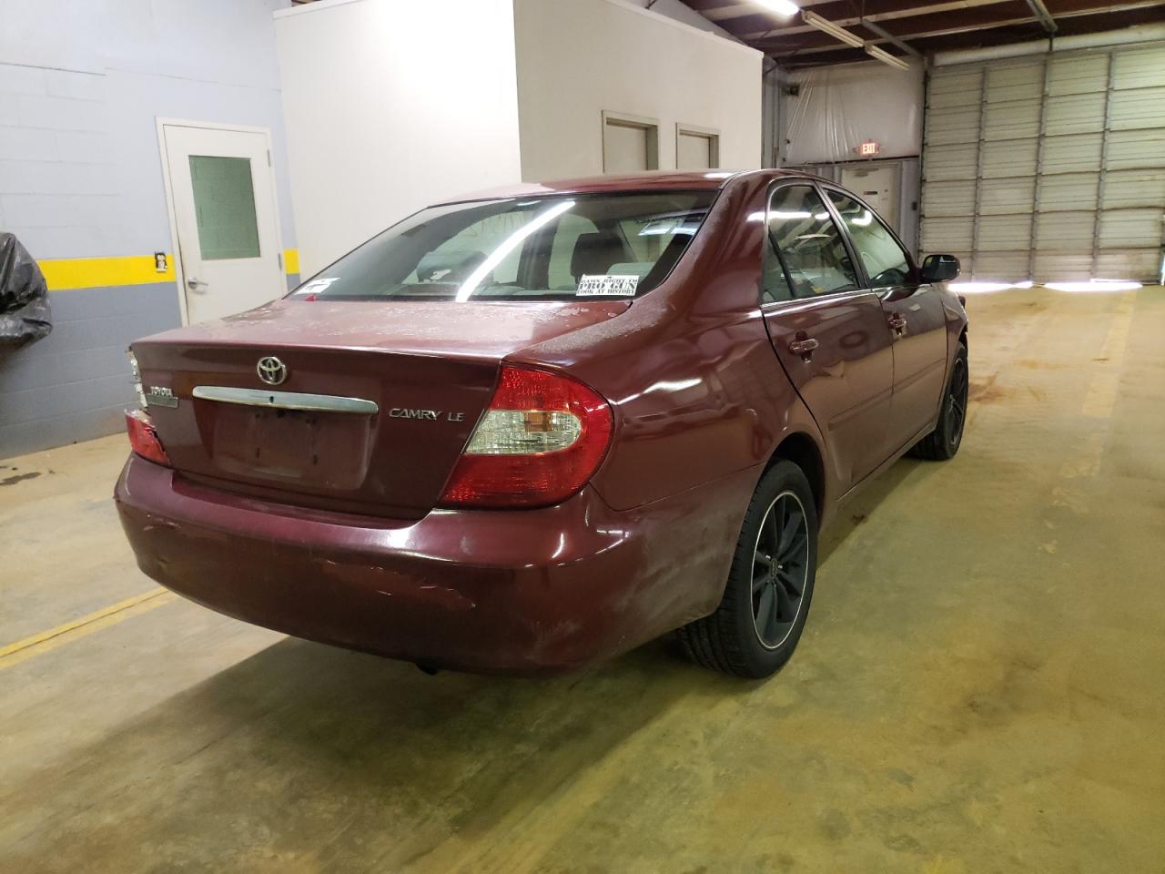 Photo 4 from auction – 2004 TOYOTA CAMRY with VIN 4T1BE32K04U310718