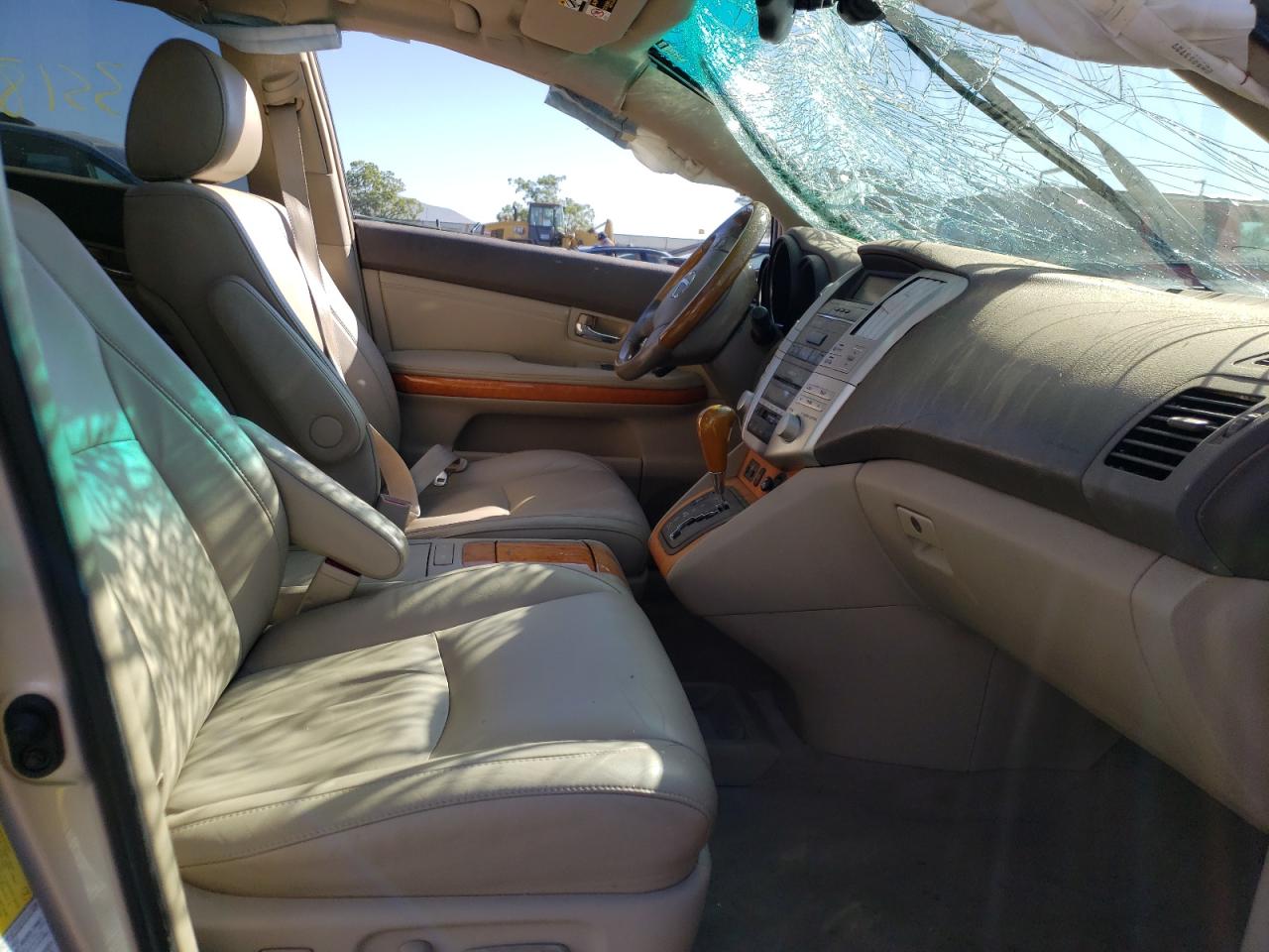 Photo 5 from auction – 2006 LEXUS RX 330 with VIN 2T2HA31U26C101926